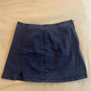 Black large denim skirt zipper in the back